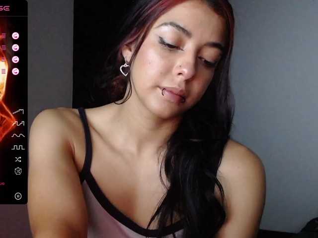 Live sex webcam photo for Misslana-wn #288464985