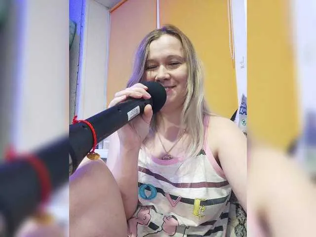 Live sex webcam photo for Misslyolika #290508679