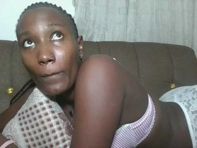 Live sex webcam photo for Missprettygal #291326496