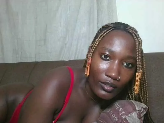 Live sex webcam photo for Missprettygal #291680525
