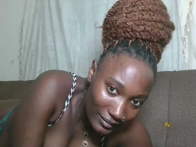 Live sex webcam photo for Missprettygal #291819539