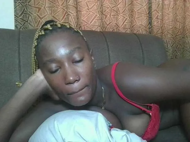 Live sex webcam photo for Missprettygal #293167816