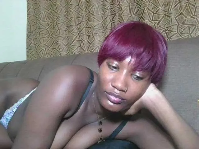 Live sex webcam photo for Missprettygal #293293215