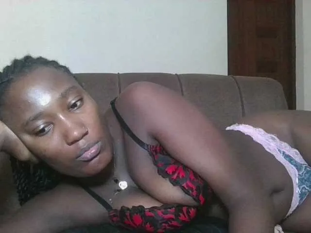 Live sex webcam photo for Missprettygal #293390940