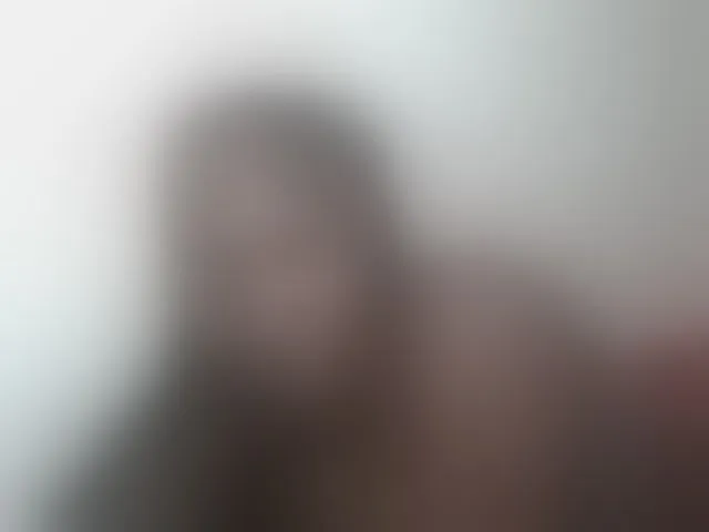 Live sex webcam photo for Missprettygal #293677155