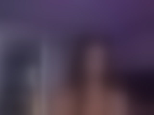 Live sex webcam photo for MisssMegann #294041335