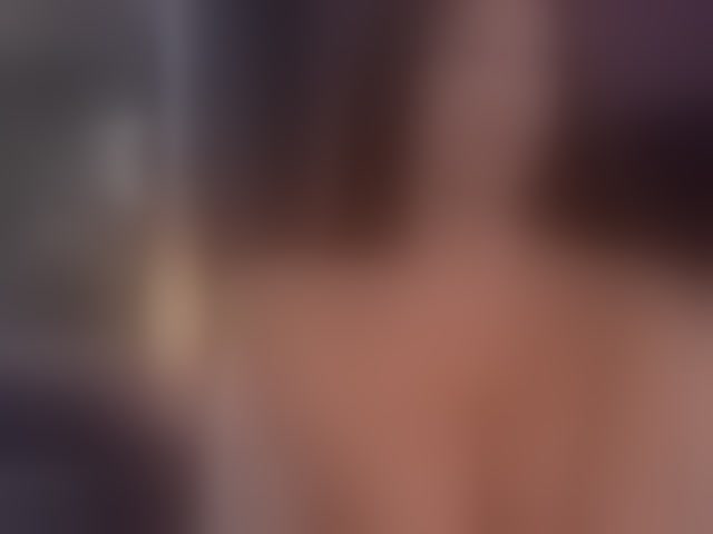 Live sex webcam photo for MisssMegann #294069604