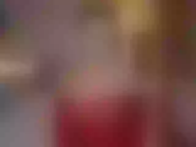 Live sex webcam photo for MisssMira #292198684