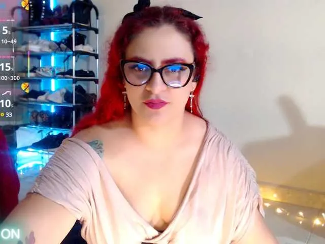 Live sex webcam photo for Missviolettam #290900837