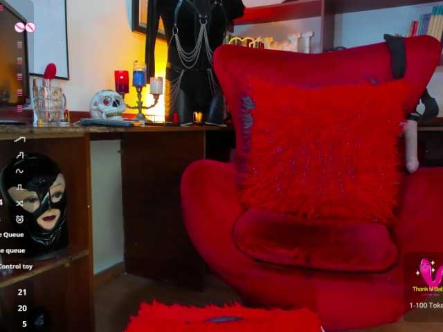 Live sex webcam photo for MistressAndre #291524416