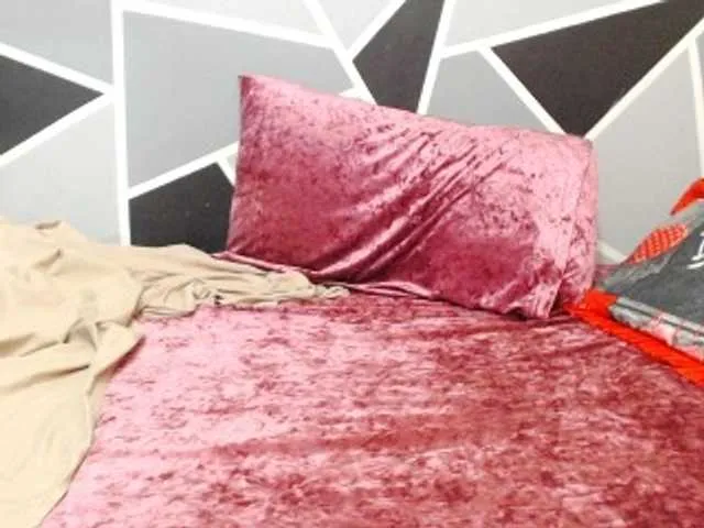 Live sex webcam photo for MistressJhax #274418241