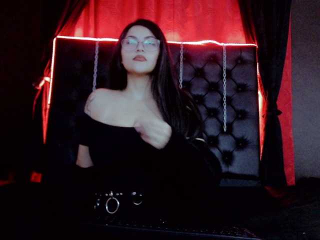 Live sex webcam photo for MistressLomba #273393880