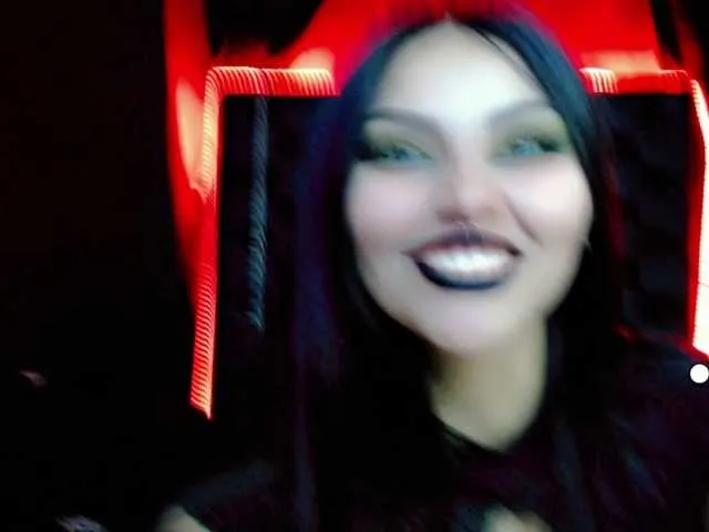 Live sex webcam photo for MistressLomba #274710991