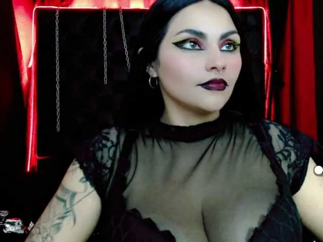 Live sex webcam photo for MistressLomba #275204208