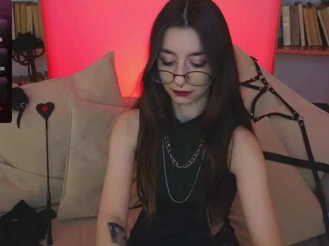 Live sex webcam photo for MistressMarcelline #291152729