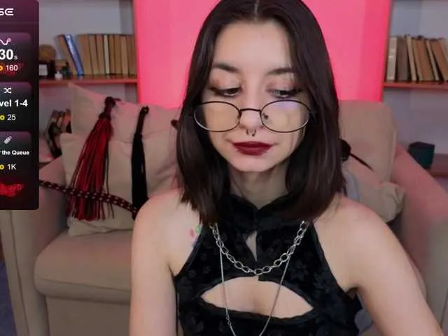 Live sex webcam photo for MistressMarcelline #291399254