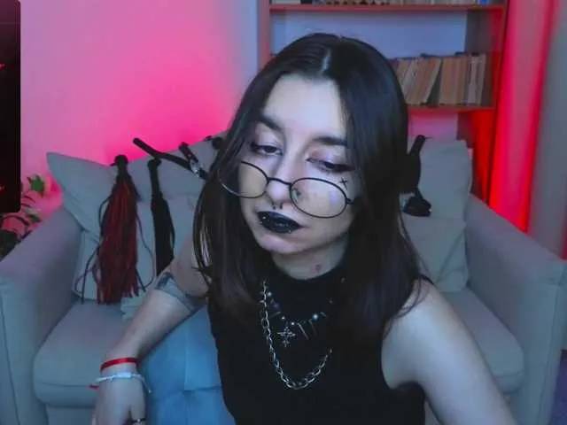 Live sex webcam photo for MistressMarcelline #291805122