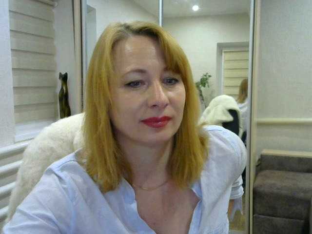 Live sex webcam photo for MistressMilfa #288016467