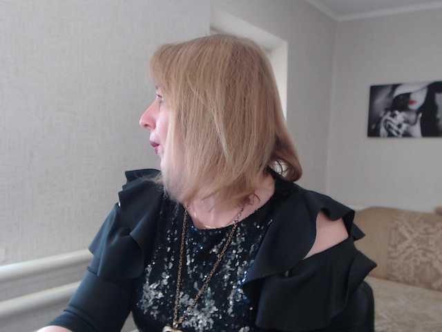 Live sex webcam photo for MistressMilfa #288016552