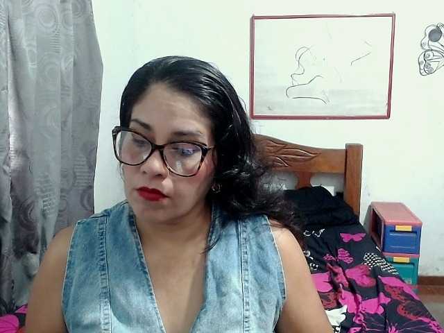 Live sex webcam photo for Mistresskloe #291973490