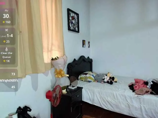 Live sex webcam photo for Mitsu-chan #290986627
