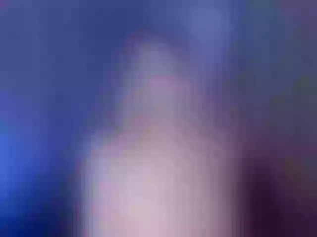 Live sex webcam photo for MiuElle #275607552