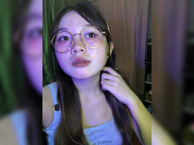 Live sex webcam photo for Miulyy #278275944