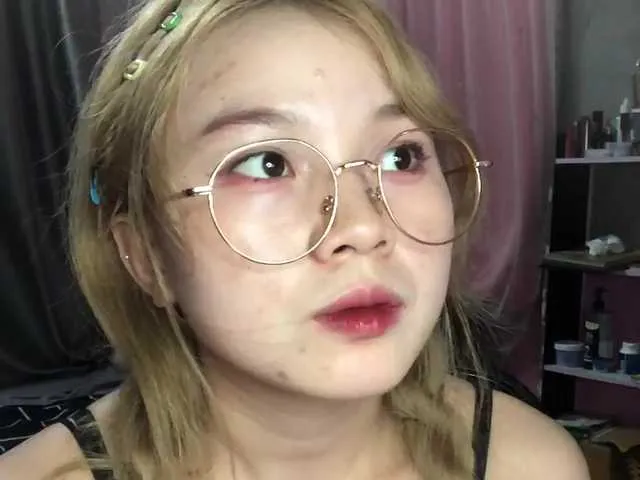 Live sex webcam photo for Miulyy #290009144