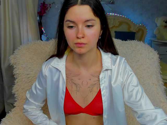 Live sex webcam photo for MiyaEvans #277561914