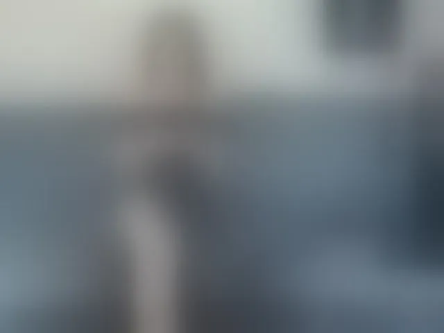Live sex webcam photo for MiyaMei #292945695