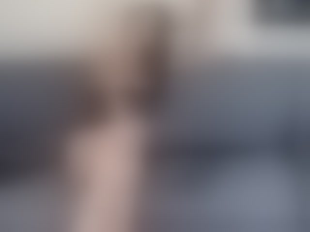 Live sex webcam photo for MiyaMei #294166973