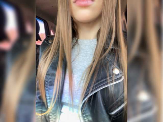 Live sex webcam photo for Mk1903 #277984927