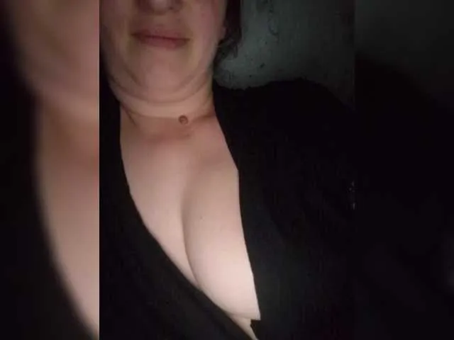 Live sex webcam photo for MoNiika #291127537