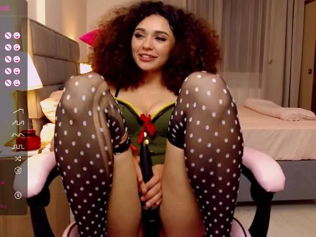 Live sex webcam photo for Moan4u #277780263