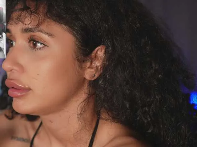 Live sex webcam photo for Moan4u #291001126