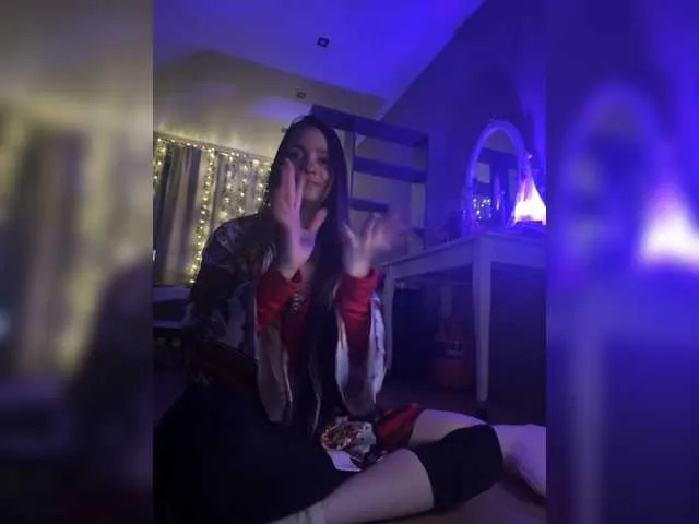 Live sex webcam photo for MoanaQliphoth #292339804