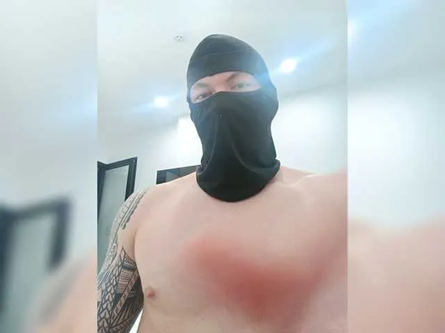 Live sex webcam photo for MobyVick #293490230