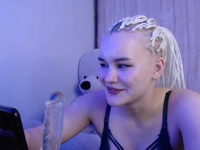 Live sex webcam photo for Model07 #272586612