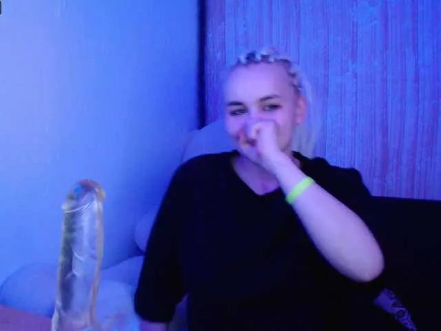 Live sex webcam photo for Model07 #272658317