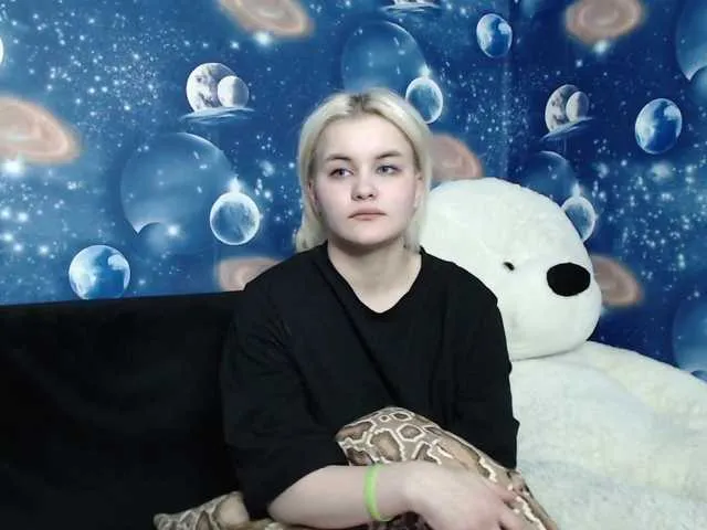 Live sex webcam photo for Model07 #272810786