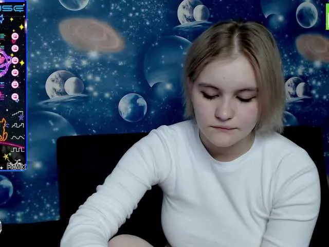 Live sex webcam photo for Model07 #273677876