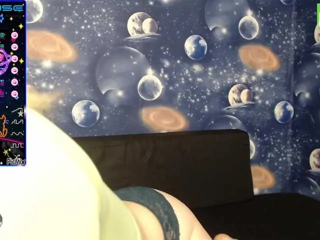 Live sex webcam photo for Model07 #273701757