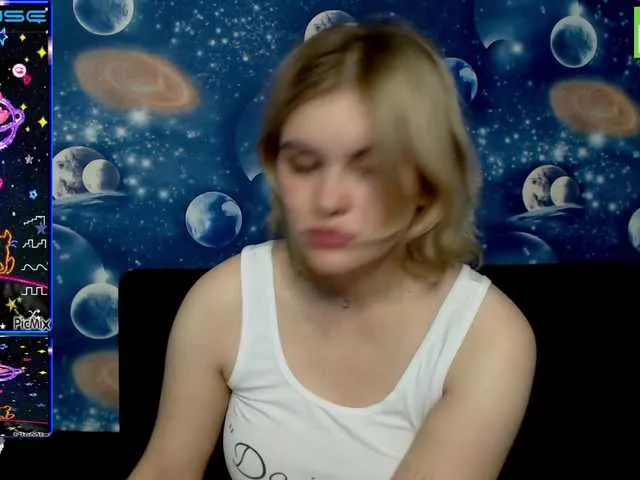 Live sex webcam photo for Model07 #273840668