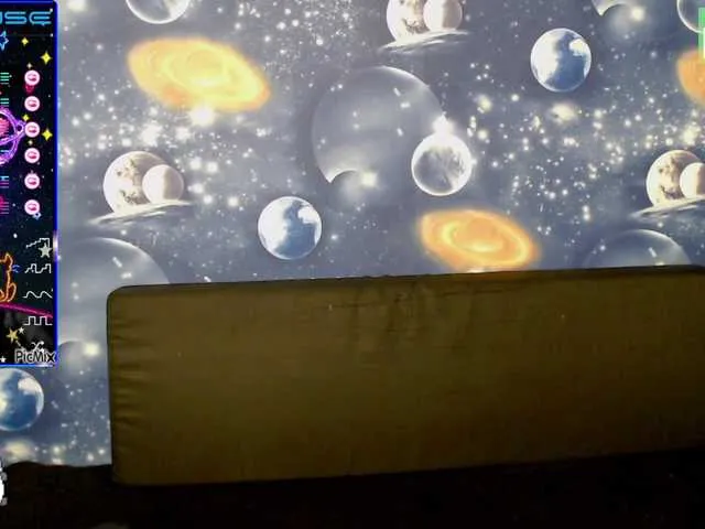 Live sex webcam photo for Model07 #273932949