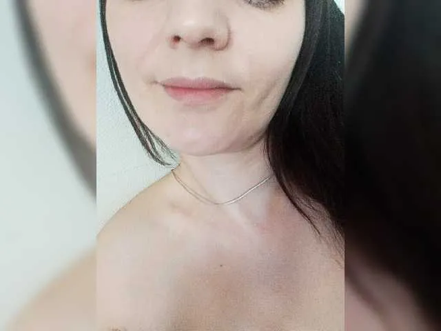 Live sex webcam photo for Model555 #277675658