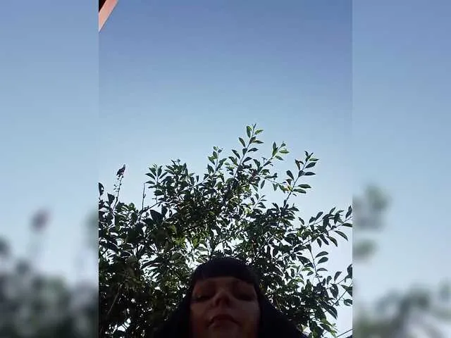 Live sex webcam photo for Model555 #291223694