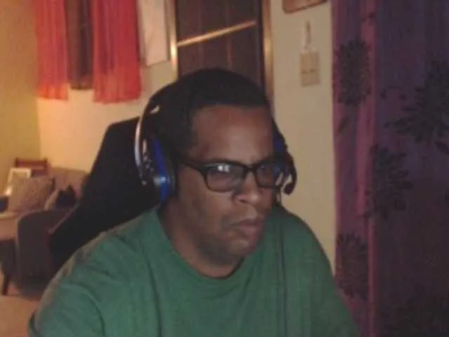 Live sex webcam photo for Modesto-1 #290383744