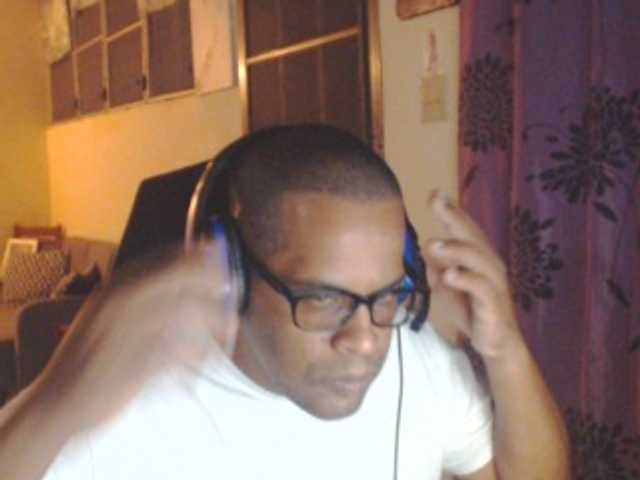 Live sex webcam photo for Modesto-1 #290476232