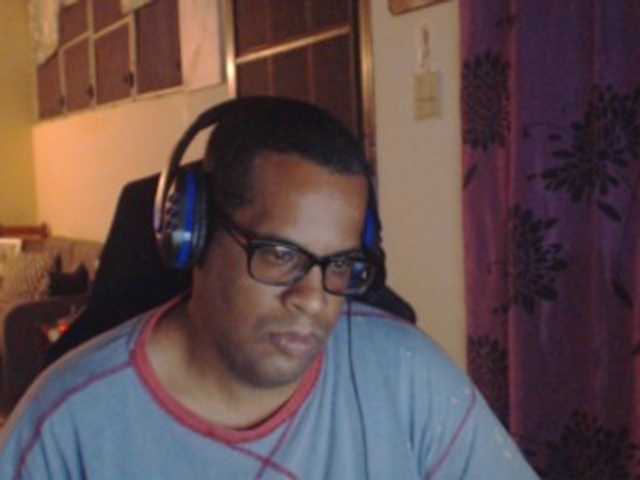 Live sex webcam photo for Modesto-1 #290591920