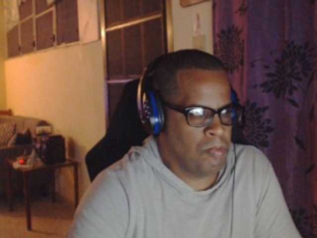 Live sex webcam photo for Modesto-1 #290692933